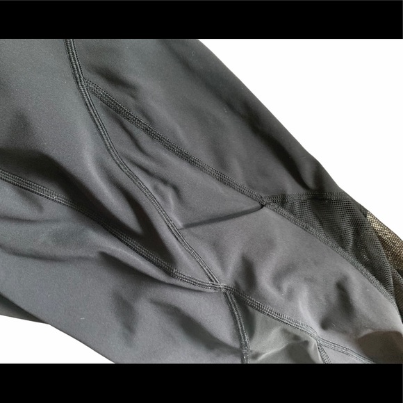 lululemon Luxtreme Mesh Crop 23” - Picture 7 of 8